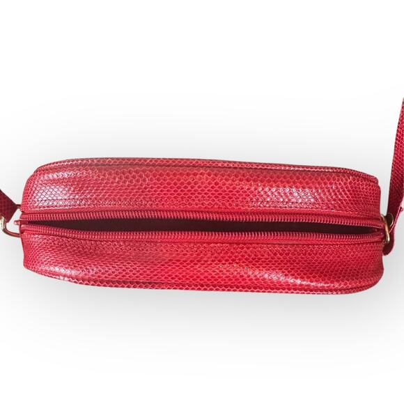 Vintage 1980s R. Soldaña Manila Red and Black Snakeskin Crossbody Purse - Picture 5 of 13